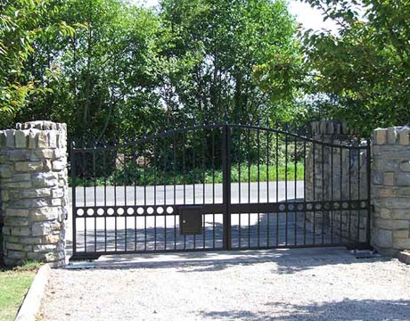 services-gates-4